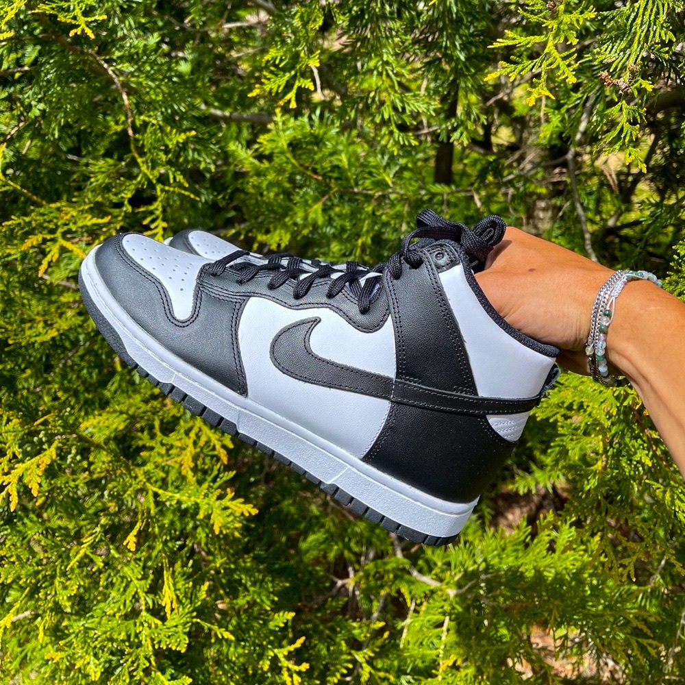 NIKE DUNK HIGH ‘PANDA’. BRAND NEW, UNWORN. SZ 8.5 W. SAME DAY SHIP.